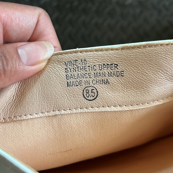 Knee High Faux Patent Leather Alligator boots - Picture 2 of 6